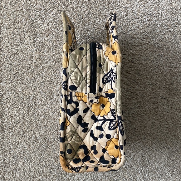 Vera Bradley Go Wild Lunchbag - Picture 3 of 9